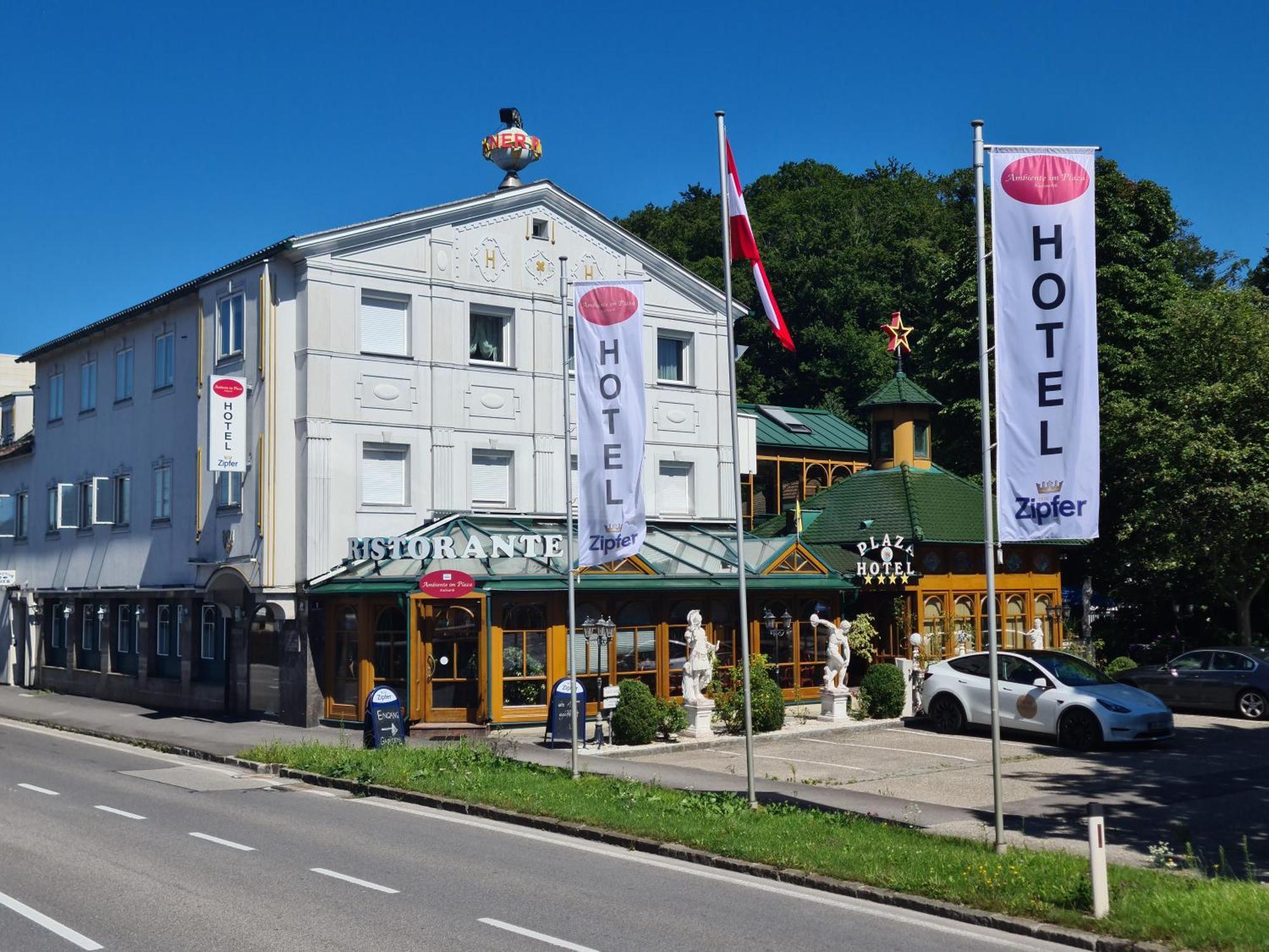Hoeckner Plaza Hotel Attnang-Puchheim Εξωτερικό φωτογραφία