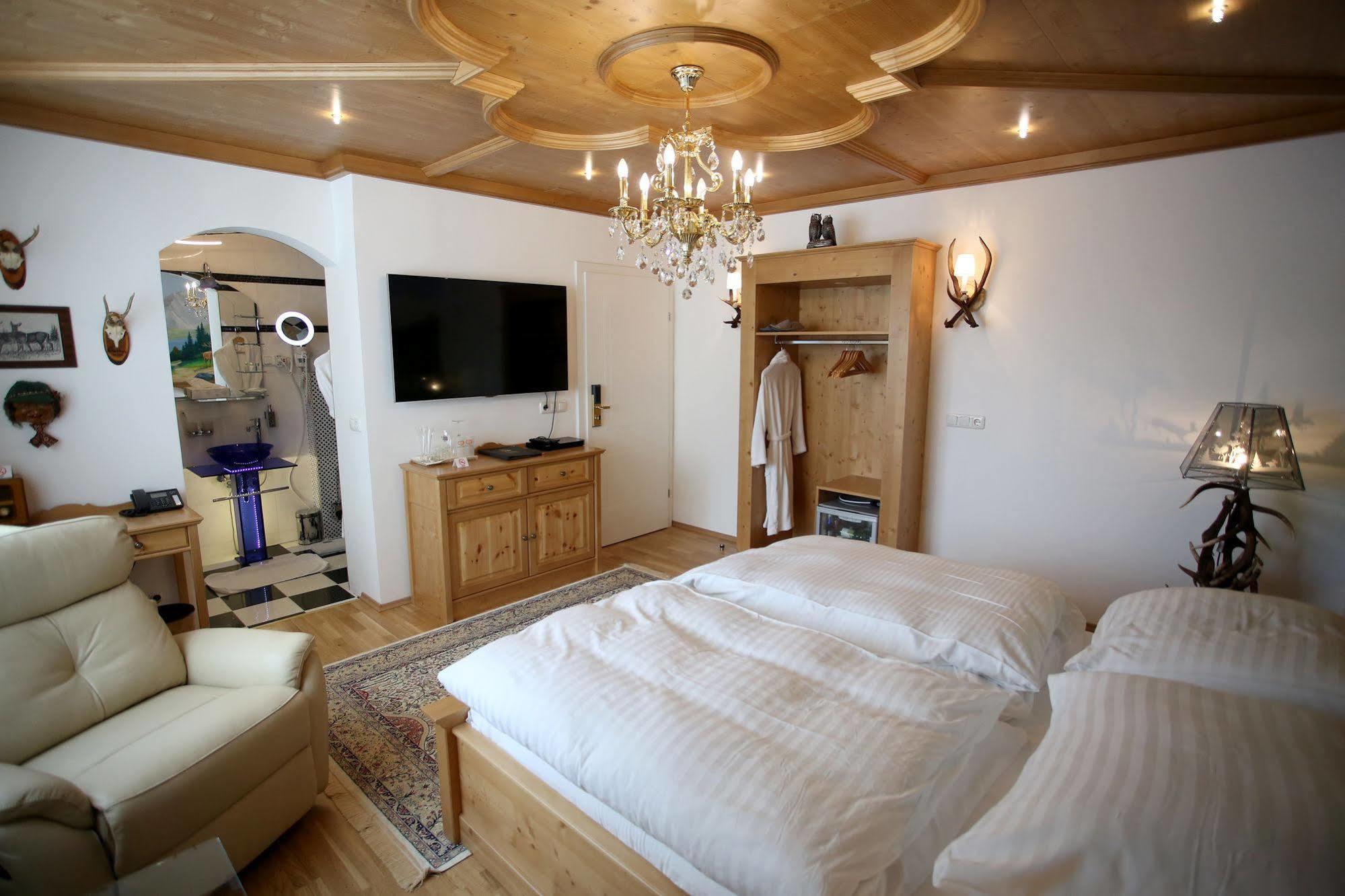 Hoeckner Plaza Hotel Attnang-Puchheim Εξωτερικό φωτογραφία